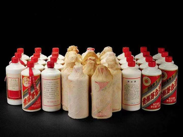 玉龙日照岚山回收酒价格哪里回收(附近上门回收茅台酒）?